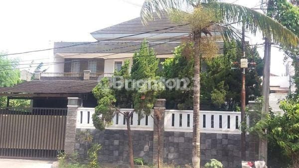 Rumah 2.5 Lantai Komplek Billymoon Pondok Kelapa Duren Sawit Jakarta Timur Dekat Tol Becakayu