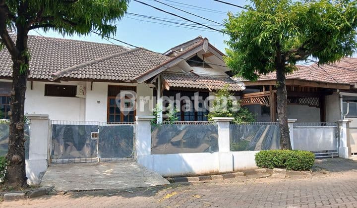 Rumah Di Kemang Pratama Ada Swiming Pool Nya Rumah di PERUMAHAN KEMANG PRATAMA BEKASI, Rawalumbu