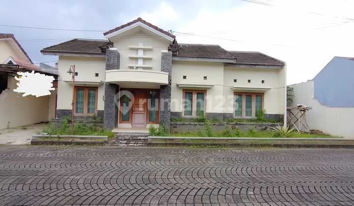 Rumah Strategis Dalam Cluster Di Jalan Godean Km 8 Sleman Yogya