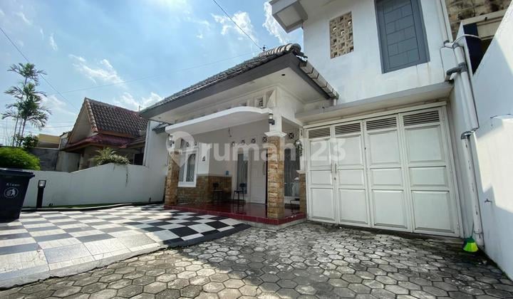 Rumah Furnished Kolam Renang Pribadi Di Jalan Kaliurang Km 7