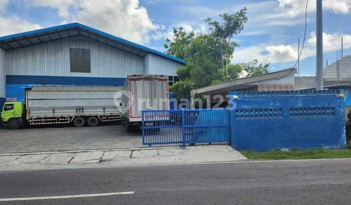 Gudang Luas Besar Bangunan Kokoh Di Playen Gunung Kidul Jogja