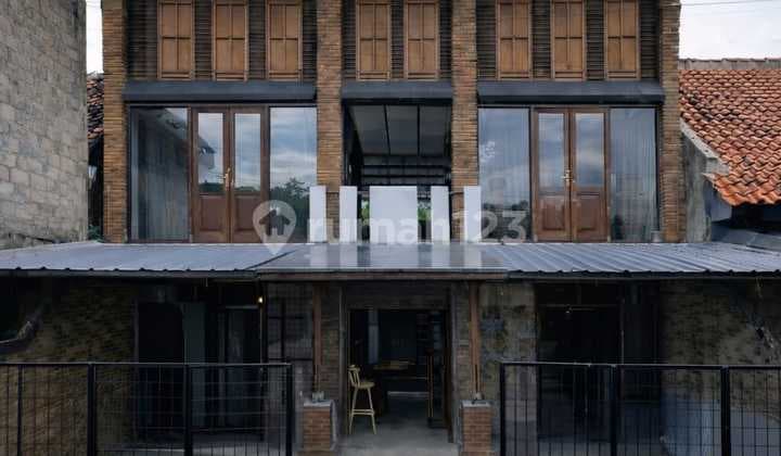 Rumah Strategis 2 Lantai Disewakan di Jalan Kaliurang Km 6 Dekat Kampus Ugm Yogyakarta