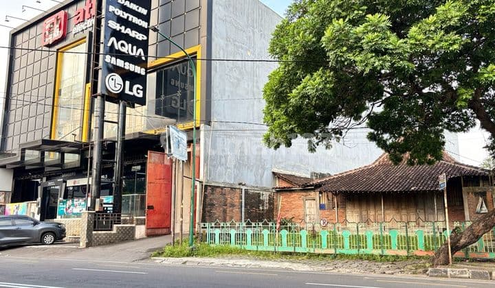 Tanah Jual Strategis Di Pinggir Jalan Raya Di Kodya Jetis Pusat Kota Yogyakarta
