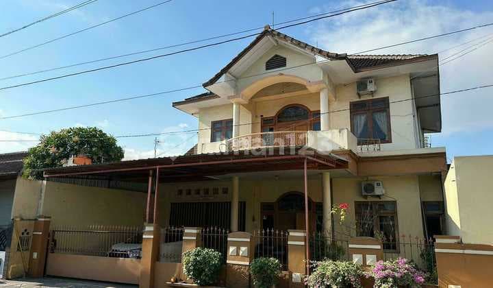 Rumah Besar Dan Luas Strategis Dijual Di Mlati Sleman Yogyakarta