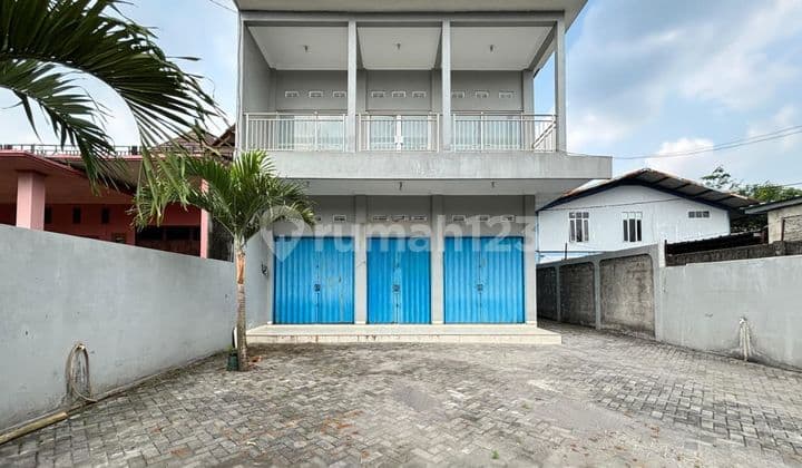 Strategic 2-Story Shop House in Kalasan Sleman, Suitable for Office Use.