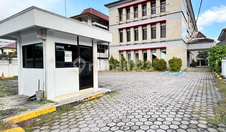 Gedung Luas 3,5 Lantai Strategis Premium Di Tengah Kota Yogyakarta