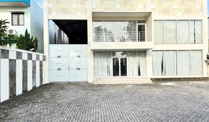 Ready-to-Use Spacious Warehouse for Rent in Gamping, Sleman, Yogyakarta