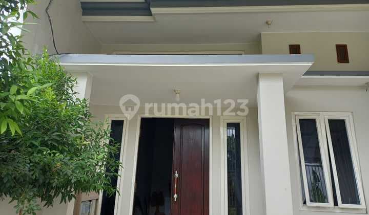 Dijual Rumah Semi Fursnished 2 Lantai di Pakal Benowo