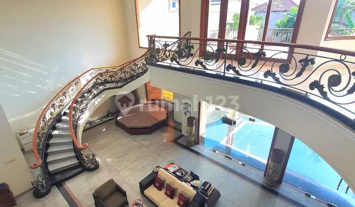 Rumah Mewah Raya Araya 1 Megah Terawat Dijual