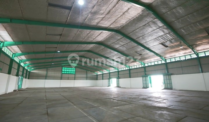 Gudang Selesai Renovasi di Margomulyo Surabaya Gudang Selesai Renovasi di Margomulyo Surabaya