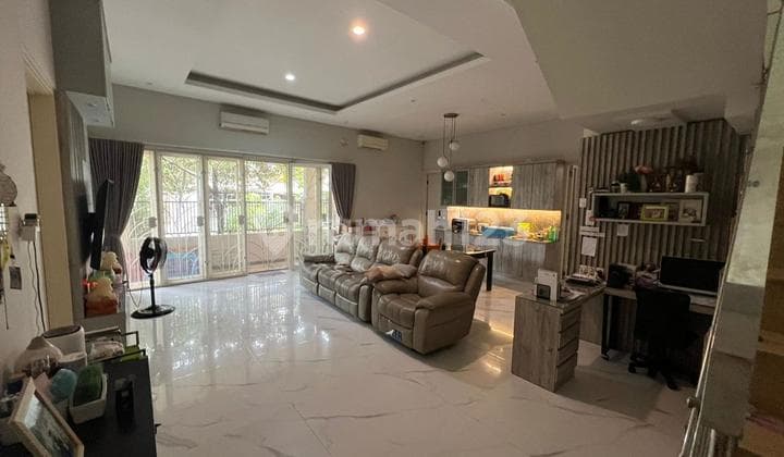 Rumah Sutorejo Utara 2 Lantai Kondisi Terawat