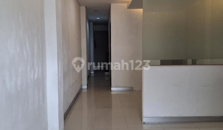 Ruko 3 Lantai Raya Jemursari Kondisi Bagus