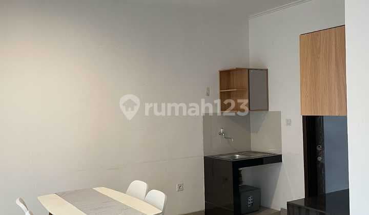 For Quick Sale: Nice House Furnished Semi-furnished