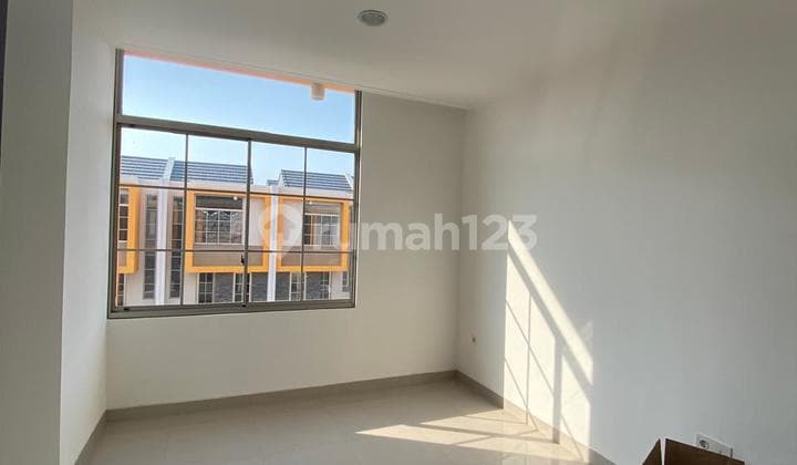 Disewakan Rumah Minimalis Modern Semi Furnish