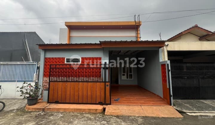 Rumah Bagus SHM Dekat Summarecon Mall Bekasi