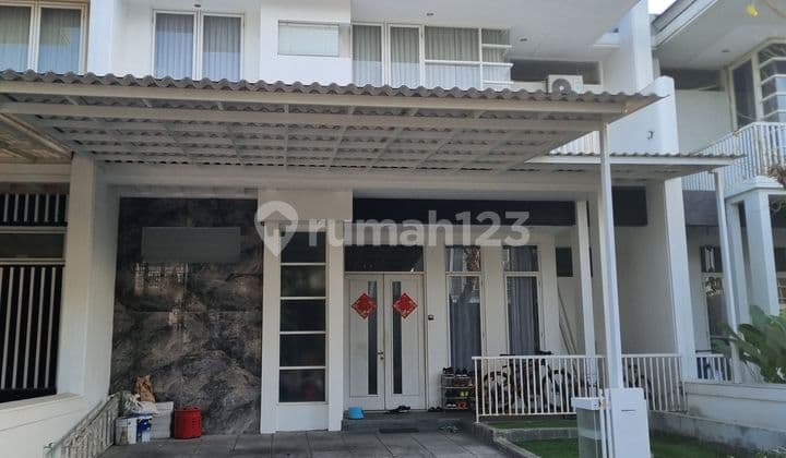Dijual Rumah Royal Residence Surabaya Wiyung Semi Furnish Cantik