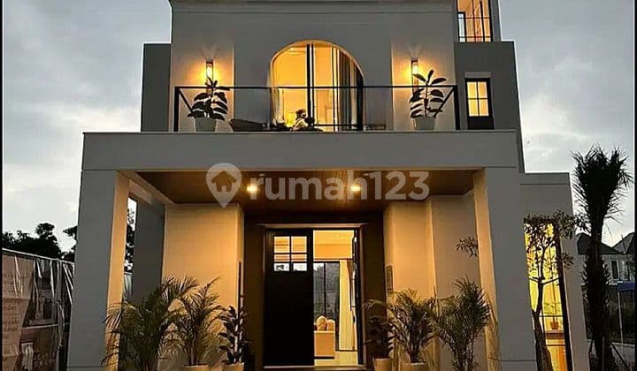 Rumah Wiyung Surabaya Baru 3 Lantai Mansion Nine Lakarsantri