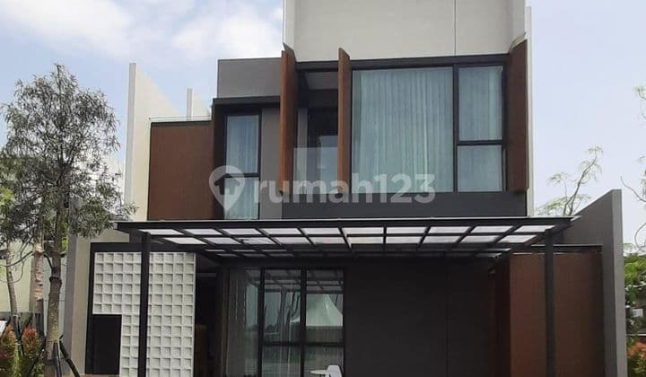 Rumah + Kolam Renang & attic Rooftop Citraland Cluster Terbaru