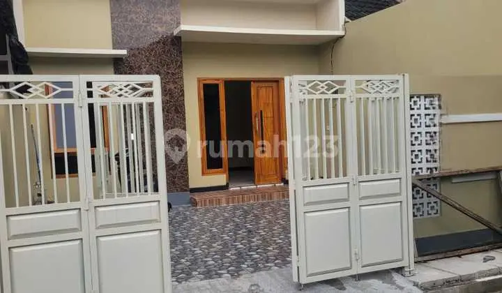 Dijual Rumah Baru Modern Wiyung Surabaya Area Balas Klumprik