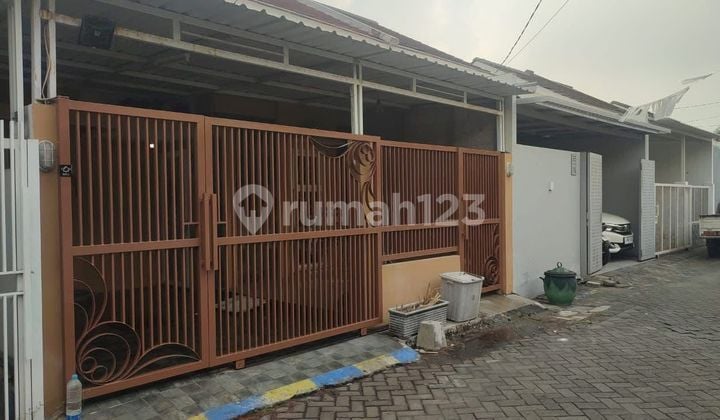For Sale: Green Hill House in Gununganyar, Rungkut, Surabaya, Near Merr
