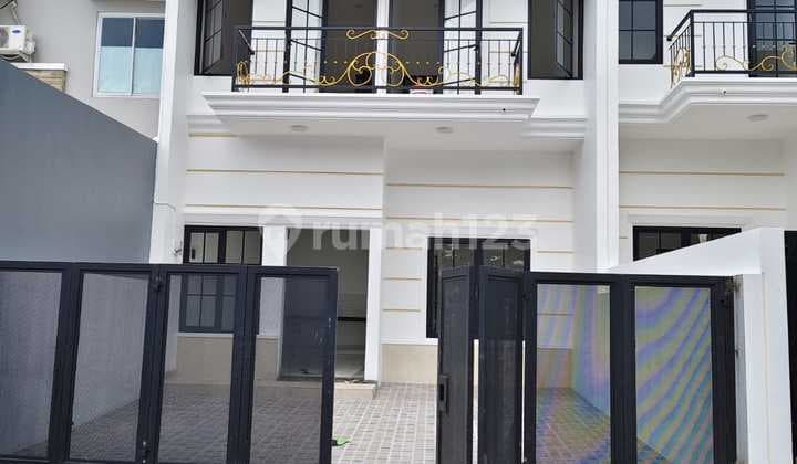 Rumah 2 Lantai 3 Kamar Bangunan Baru Di Jatiwaringin