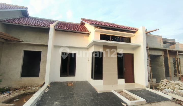 Rumah SHM cash 500juta saja sudah free biaya dekat LRT Cikunir 1