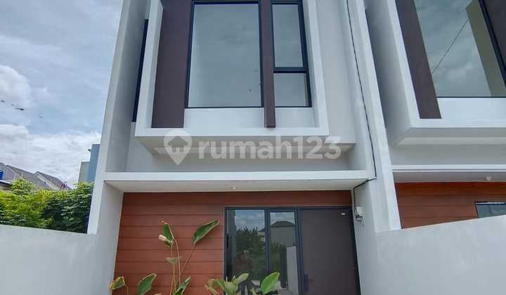 Rumah 2 lantai siap huni 3 kamar tidur di jatiasih bekasi kota