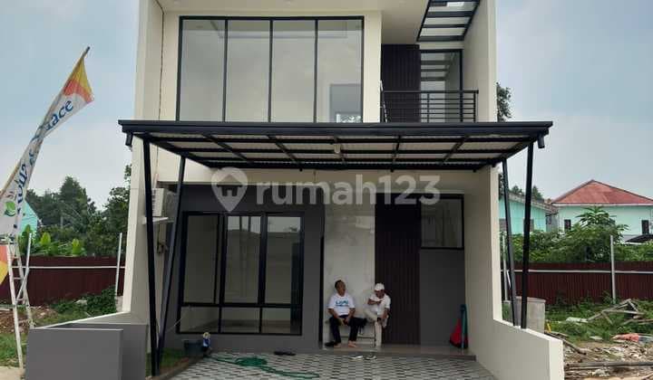 Rumah Mewah Hanya 500meter Dari Pintu Tol Jatiwarna