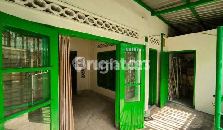 Dijual rumah Tembok Dukuh