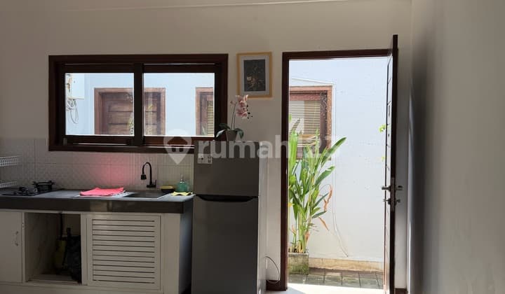 House, 1 Floor, in Kerobokan Kelod, Strategic Location