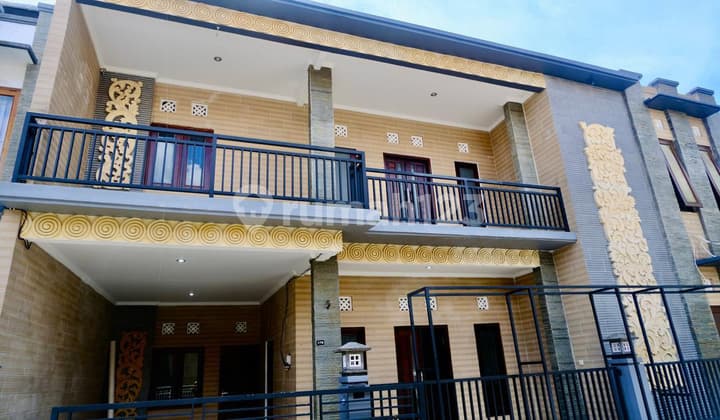 Rumah, 2 Lantai, SHM, Dekat Fasilitas Kesehatan, Siap Huni,