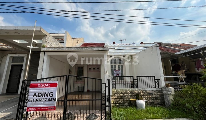 Rumah Puri Asri Satu Setengah Lantai Pakuwon City