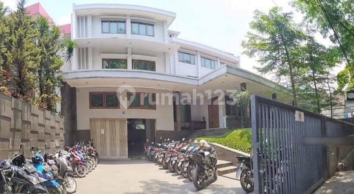 Gedung Mewah Siap Huni, Perkantoran Dago