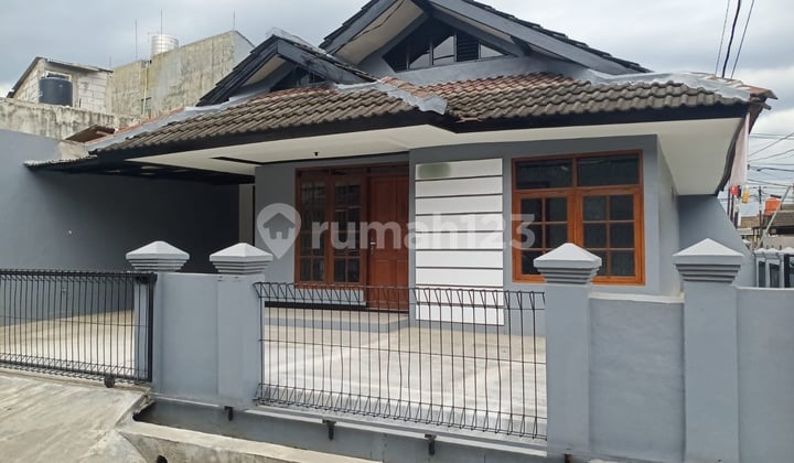 Rumah Bagus Siap Huni Di Taman Cibaduyut Indah