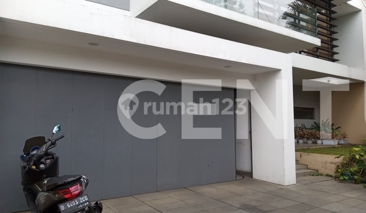 Rumah Lux Full Furnish Kawasan Elite Di Batununggal Indah Bandung