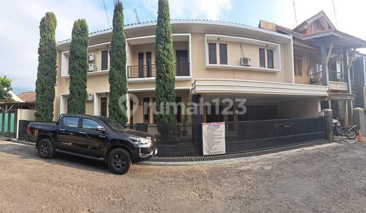 Rumah Mewah di Komplek Perumahan Elite Garut