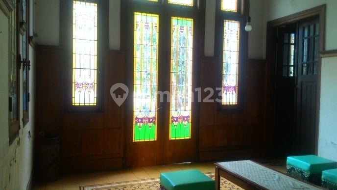 JUAL rumah hitung tanah Mainroad Dago Bandung
