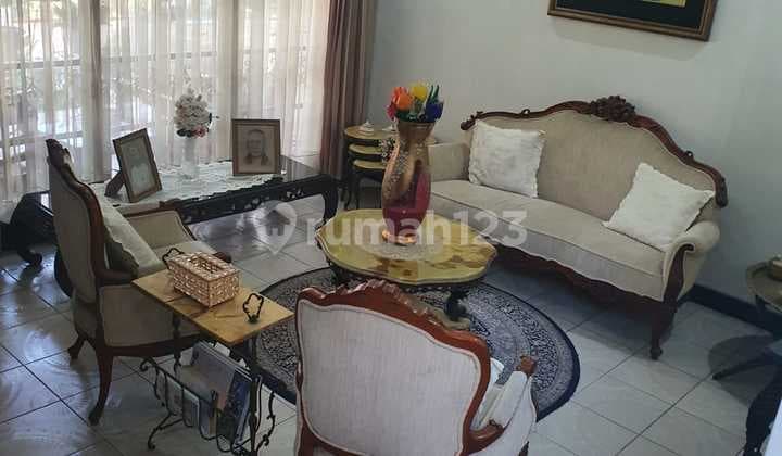 Luxurious 2-Story House in Setrasari Bandung