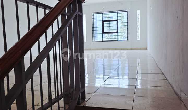 Nice 2-Story Shop House in Mekar Wangi Bandung