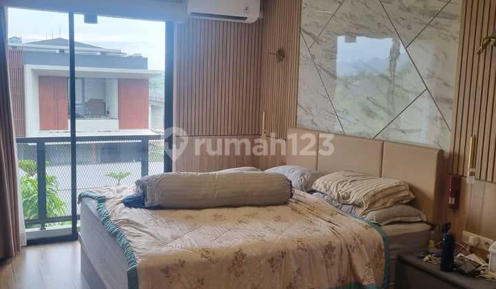 For sale: 2-story furnished house in Tarubuana, Kota Baru Parahyangan.