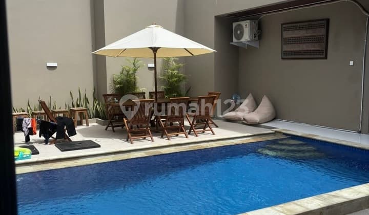 House with Swimming Pool at Taman Kenari Nusantara