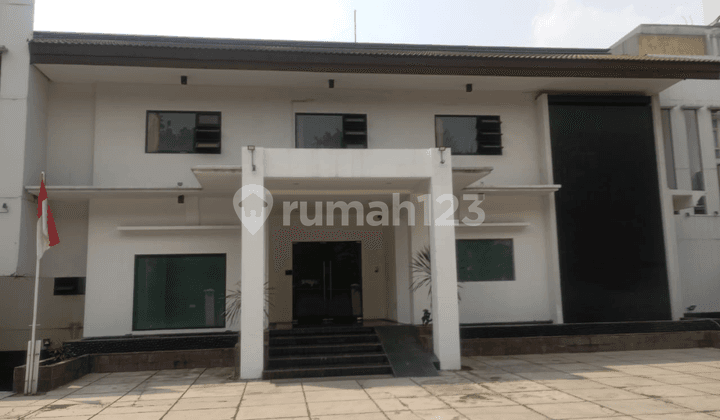 Gedung Kantor Siap Huni Strategis Di Kebayoran Baru