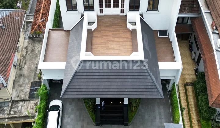 Rumah Baru Dan Mewah di Menteng Area Prime