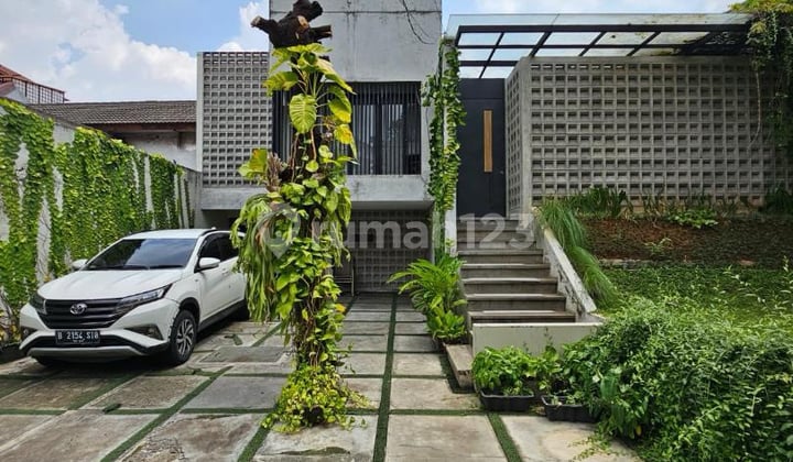 Modern Ready-to-Occupy House in Senopati, Kebayoran Baru