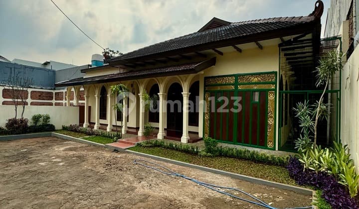 Rumah Siap Huni Klasik Di Cilandak Barat Belakang Citos