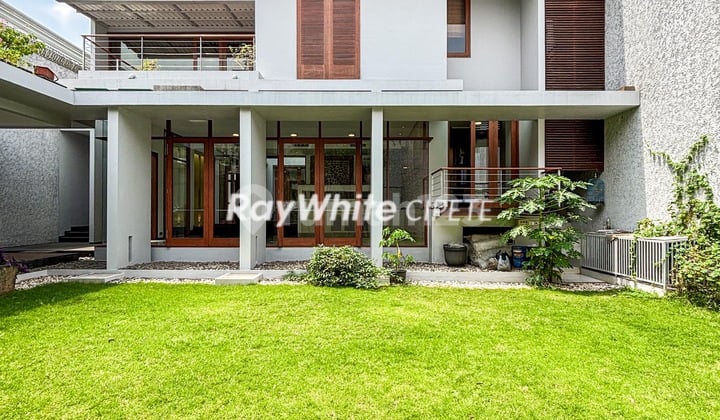 Rumah Bagus dan Siap Huni di Pondok Indah