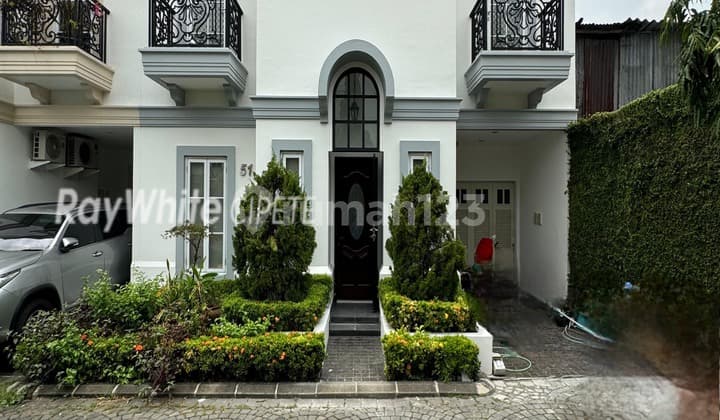 Rumah Bagus Design European Classic Di Cipete