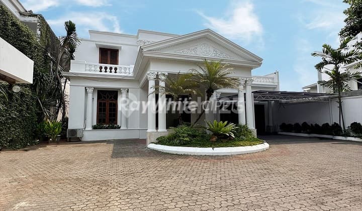 Rumah Siap Huni Dan Luas Di Menteng