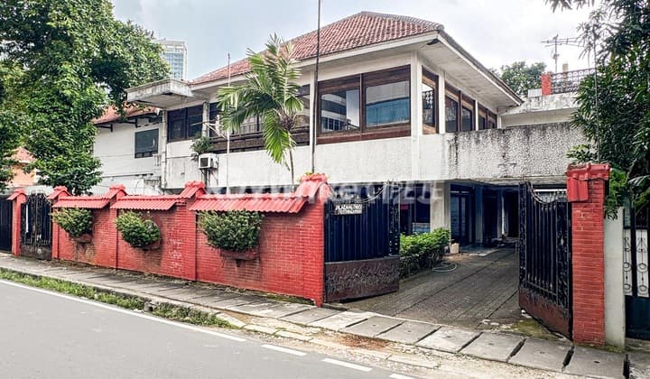 Rumah Hitung Tanah di Menteng Jakarta Pusat