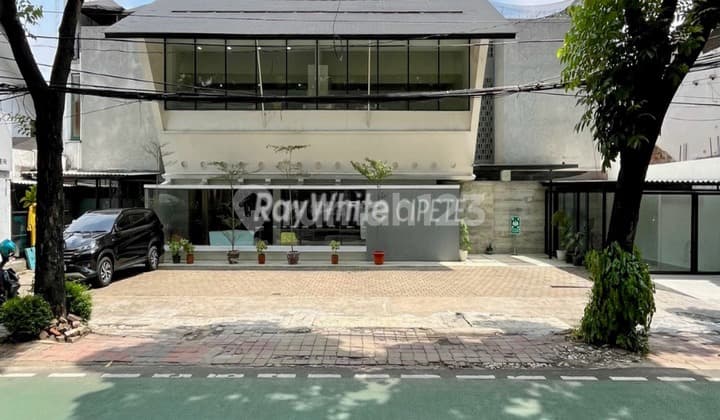 Kebayoran Baru, Bangunan Komersil Cocok Untuk Kantor Dan Klinik